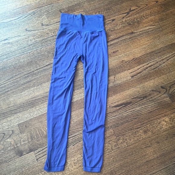 Free People Good Karma Leggings in Lapis XS/S - Picture 3 of 5